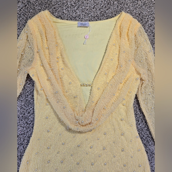 Oh Polly Plunging Long Sleeve Beaded Dress Yellow Womens Size 8 Fits Like 6 NWT - Picture 3 of 16